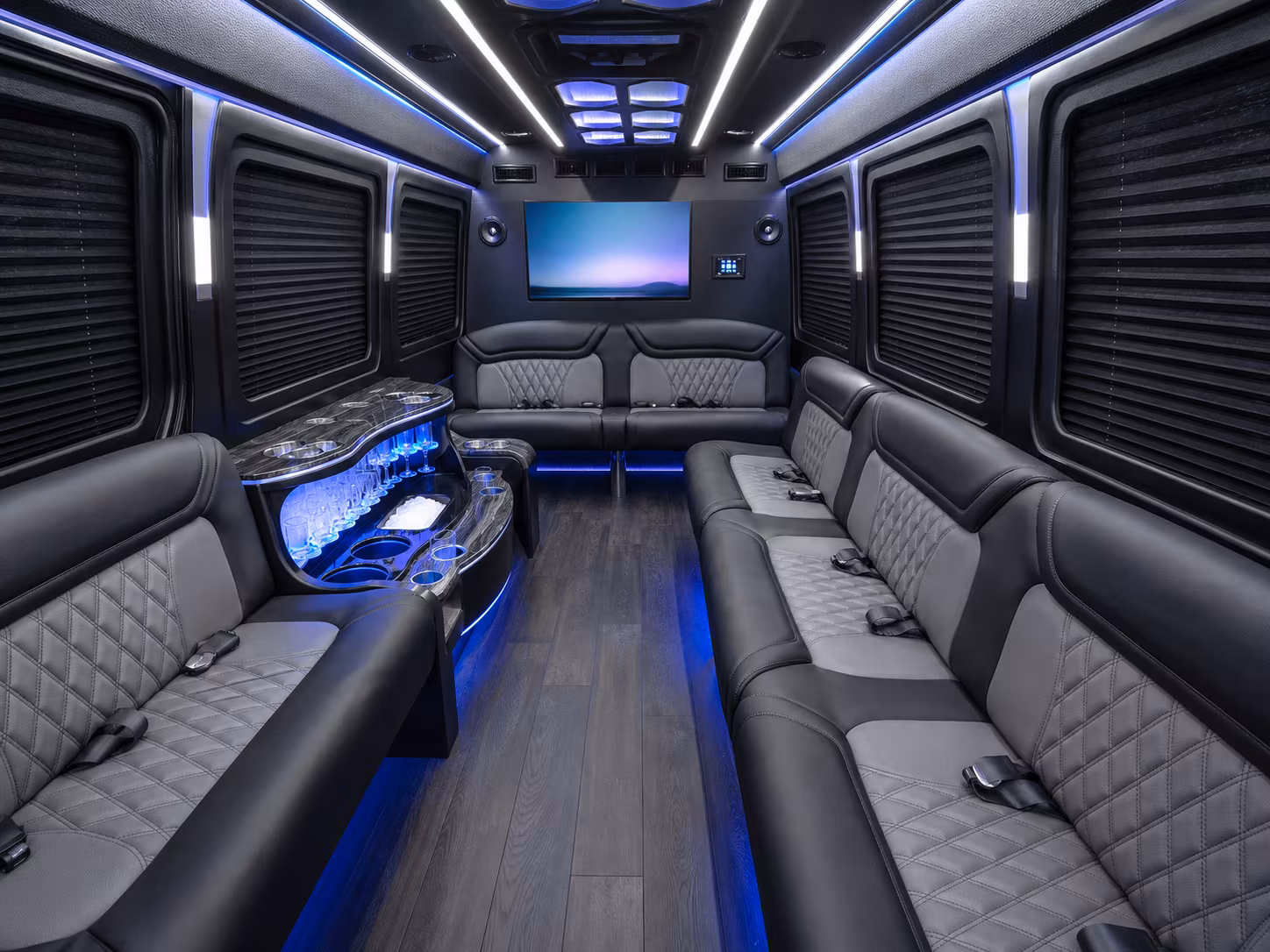Lincoln Airport Shuttle & Transportation party bus exterior