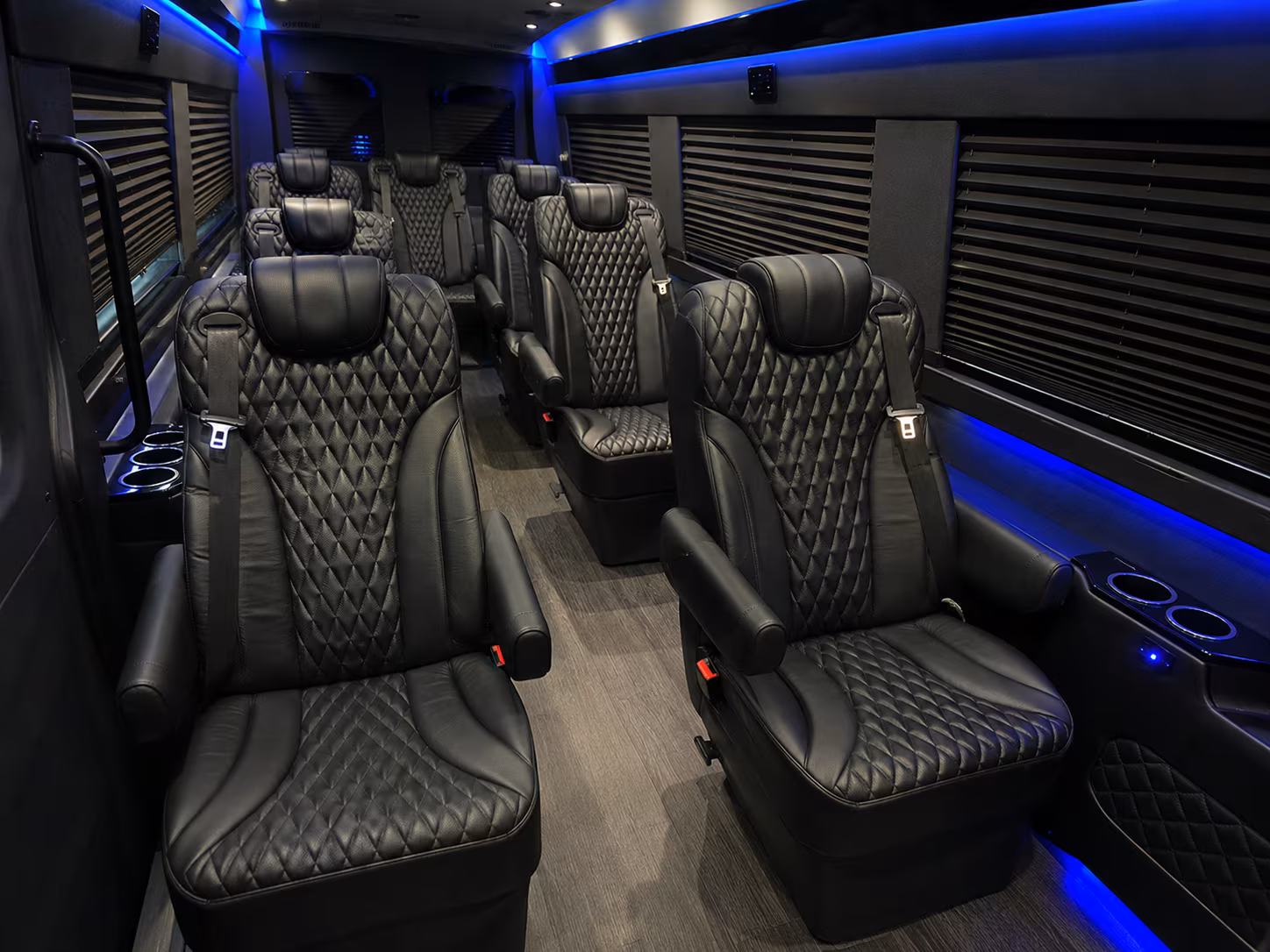 Lincoln Airport Shuttle & Transportation party bus exterior