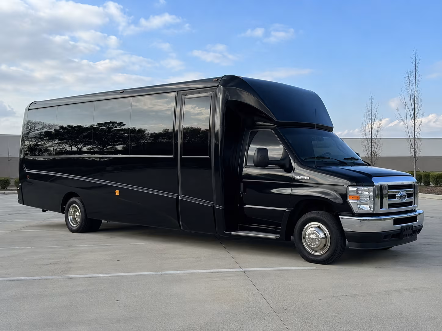 Lincoln Airport Shuttle & Transportation group transportation