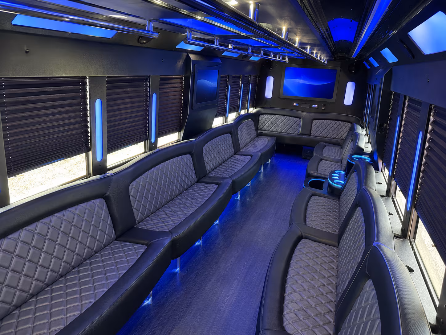 Lincoln Homecoming & Prom Party Bus Rentals