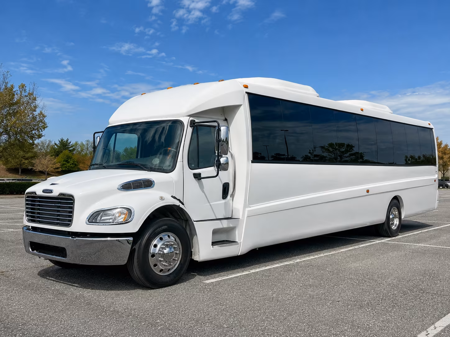 Lincoln Prom & Homecoming Transportation party bus exterior