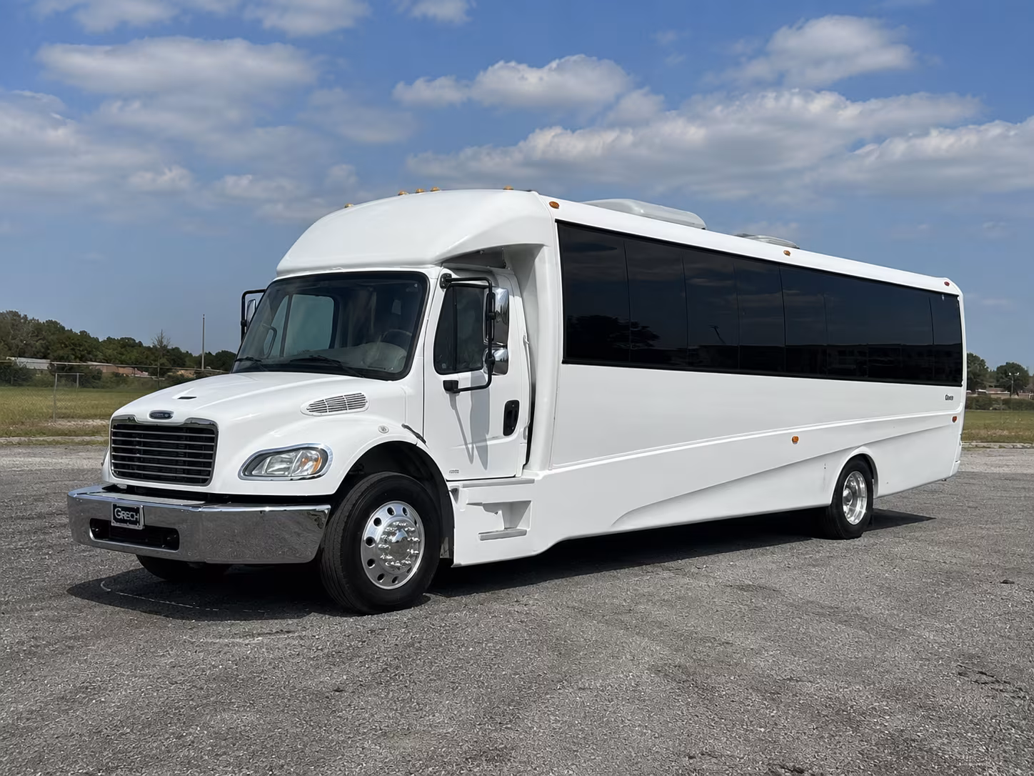 Lincoln Prom & Homecoming Transportation party bus exterior