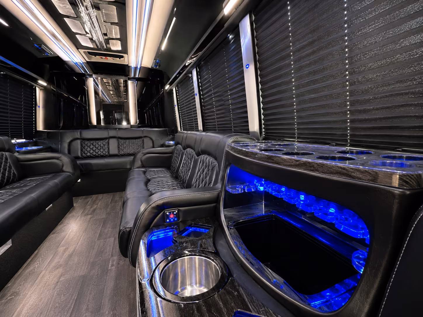 Topeka Homecoming & Prom Party Bus Rentals